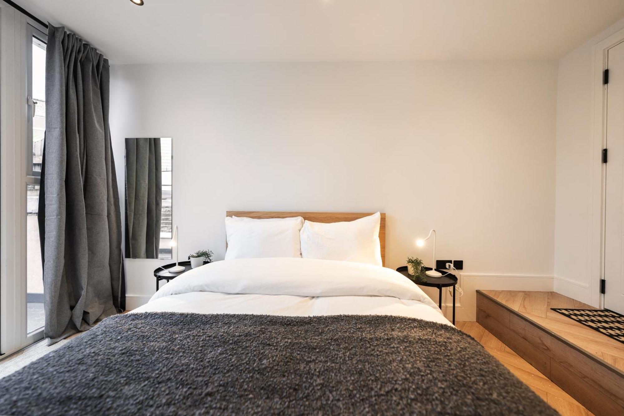 The Battersea Place - Charming 4Bdr Flat ลอนดอน ภายนอก รูปภาพ