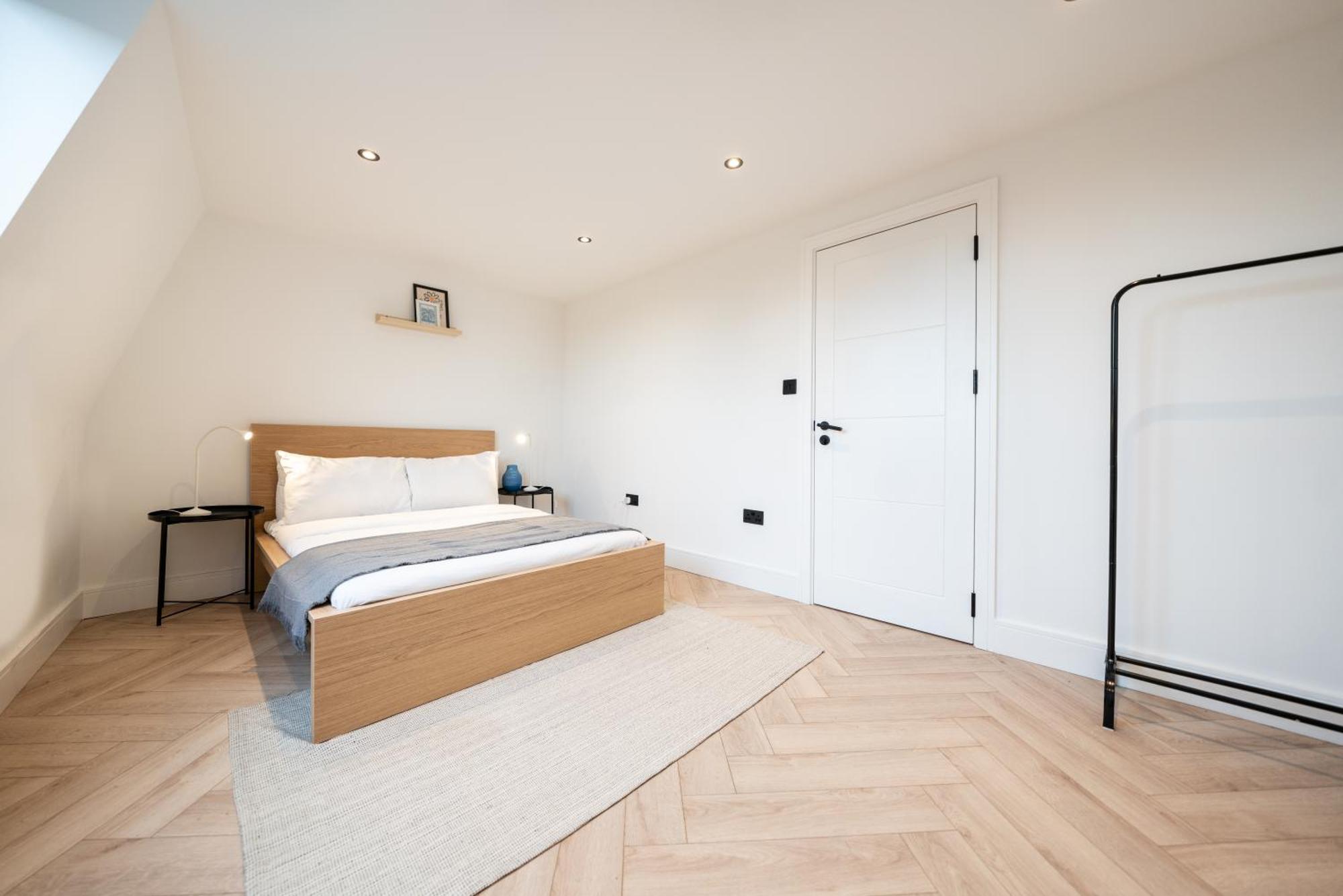 The Battersea Place - Charming 4Bdr Flat ลอนดอน ภายนอก รูปภาพ